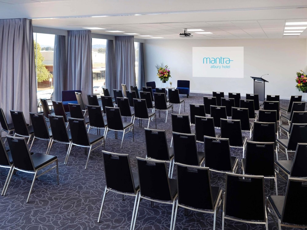 Mantra Albury Hotel 60/70