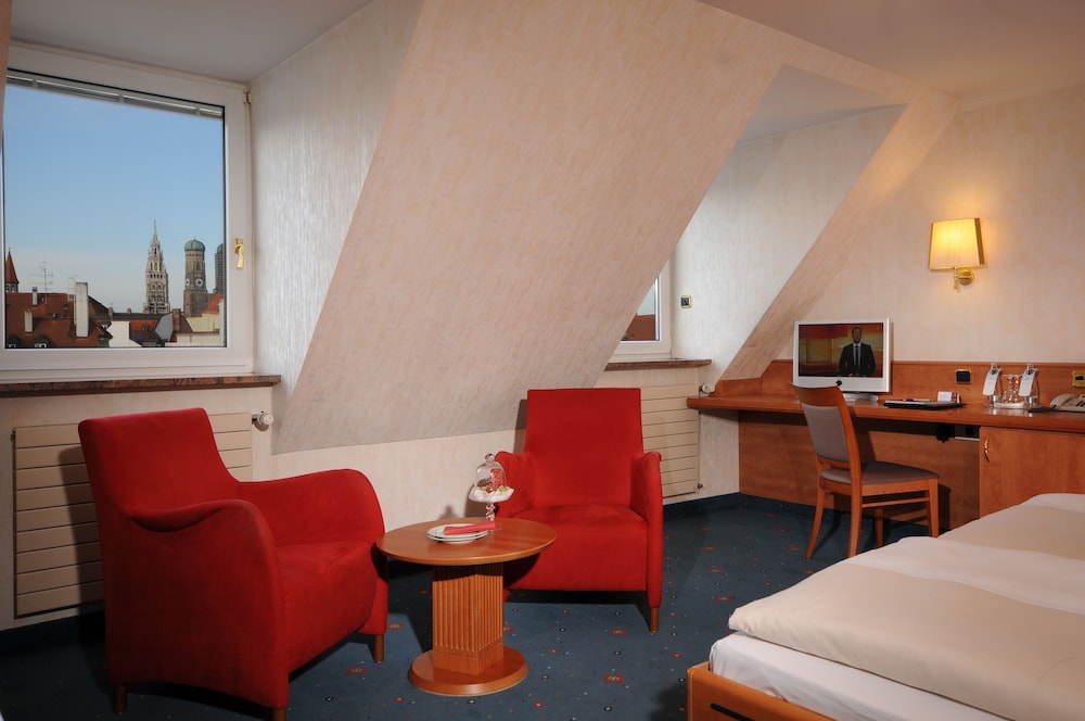 Torbrau Hotel 55/66