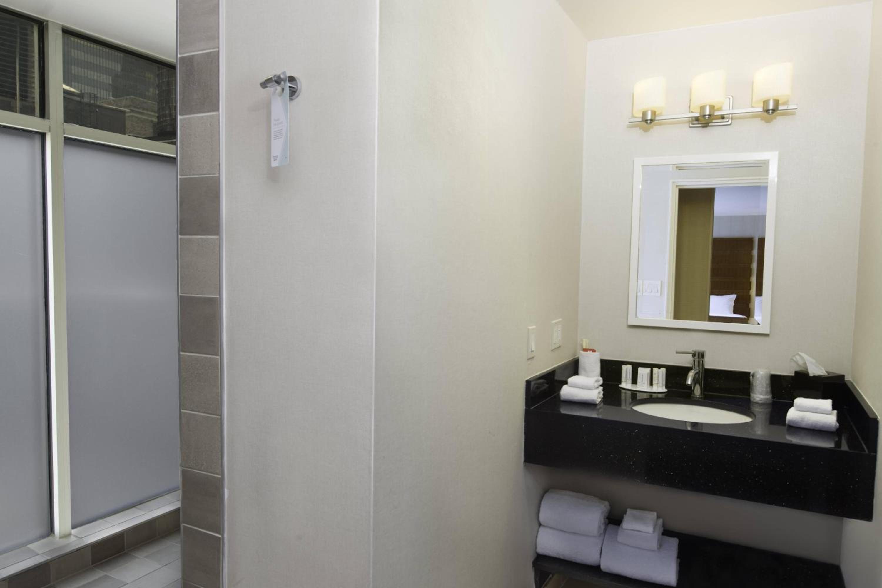 Fairfield by Marriott Inn & Suites New York Manhattan/Fifth Avenue 24/24
