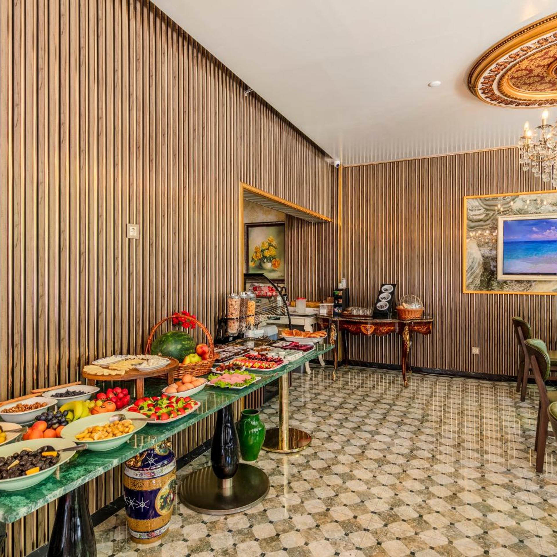LEMIS SUITE 43/50