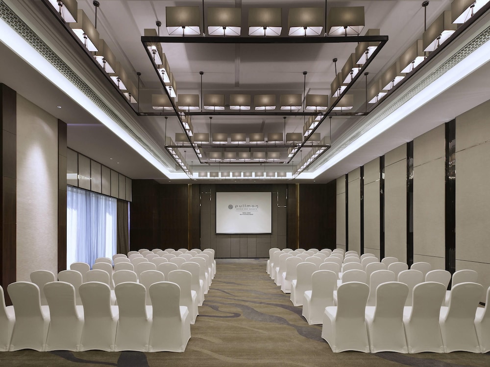 Pullman Yantai Center 38/50