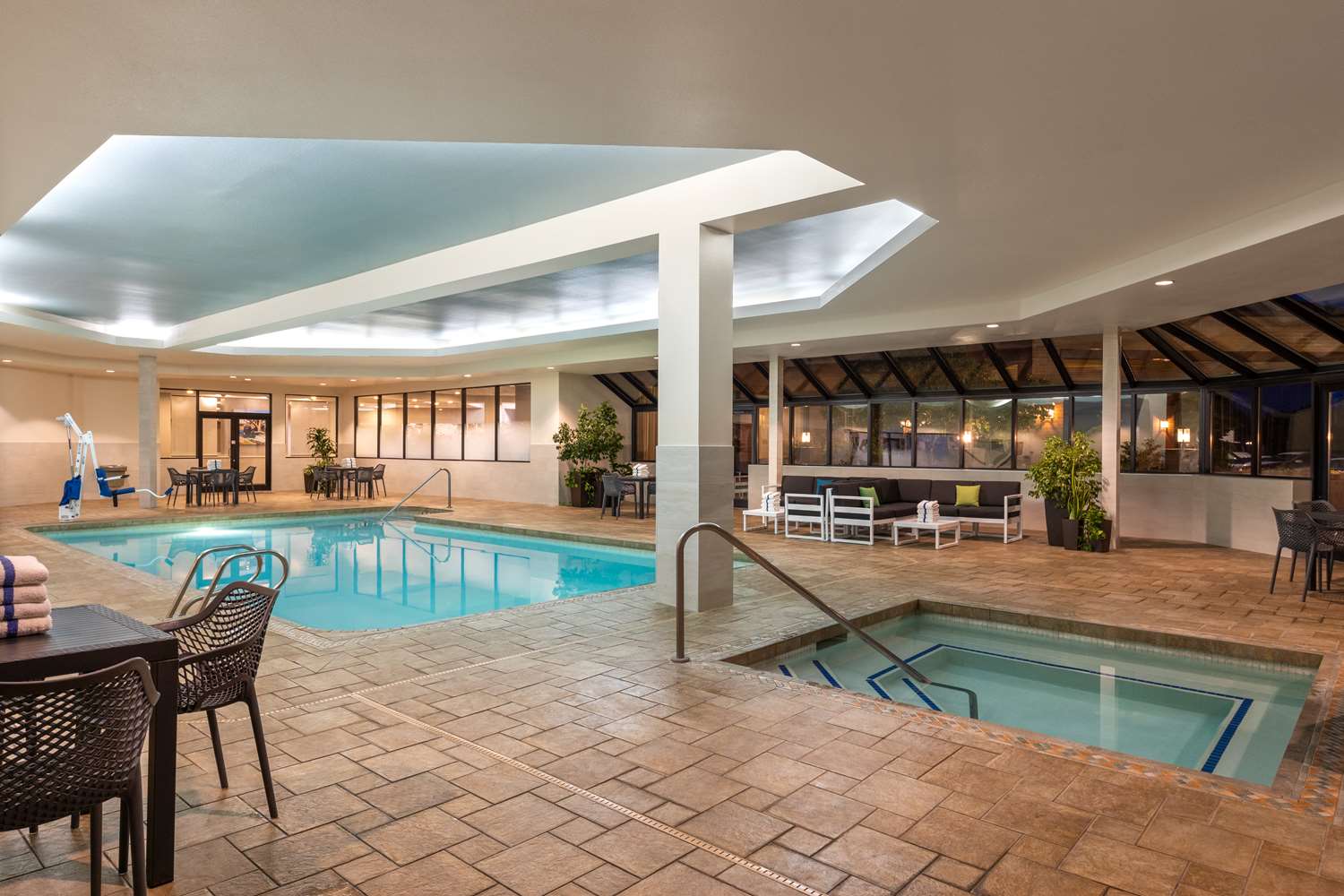 swimming pool spa