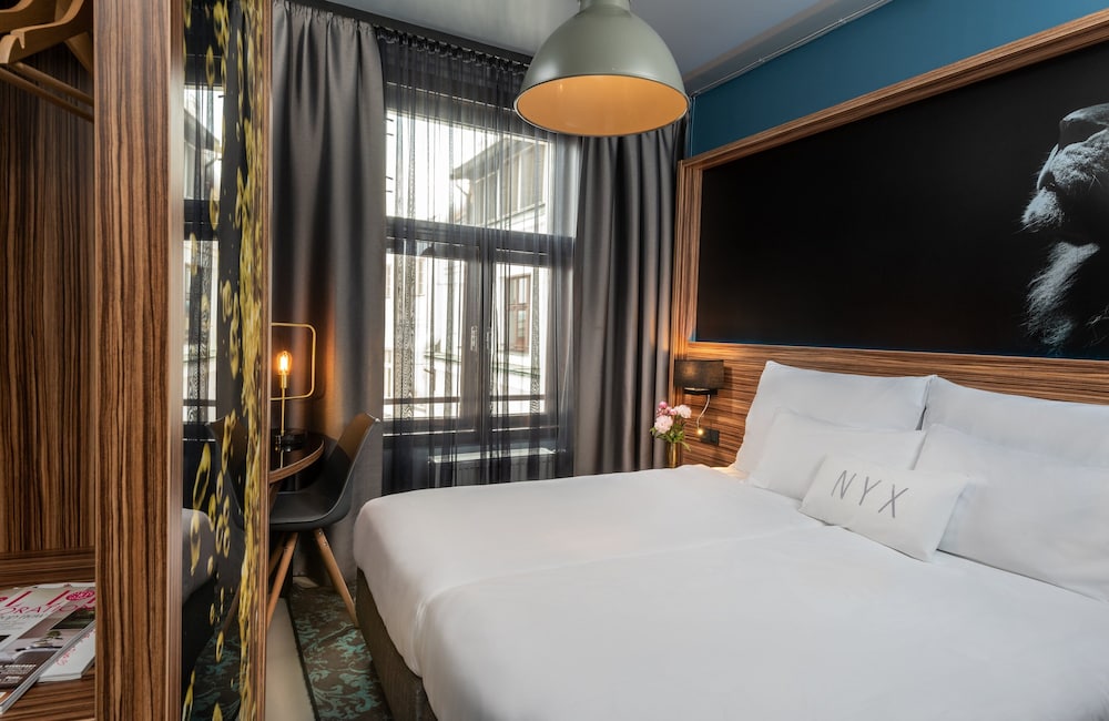 Little Star, Double Bed