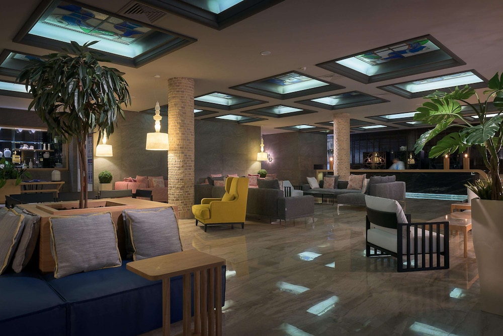 Porto Angeli Beach Resort 56/76