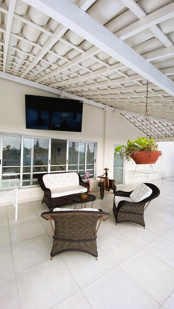 Maria Farinha Praia Hotel 36/55