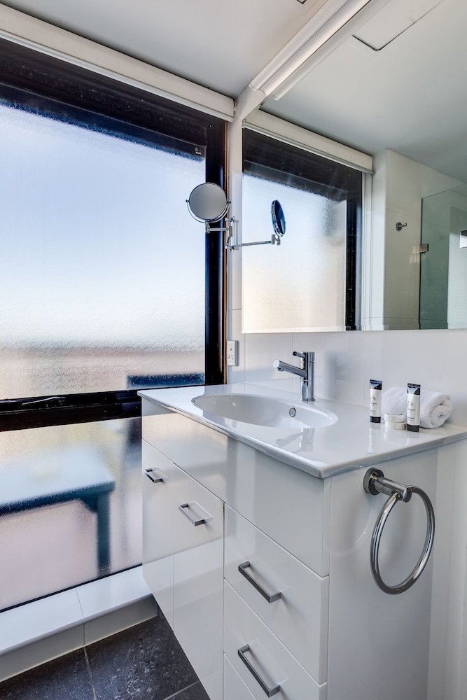 Hillcrest Apartment Hotel 27/49