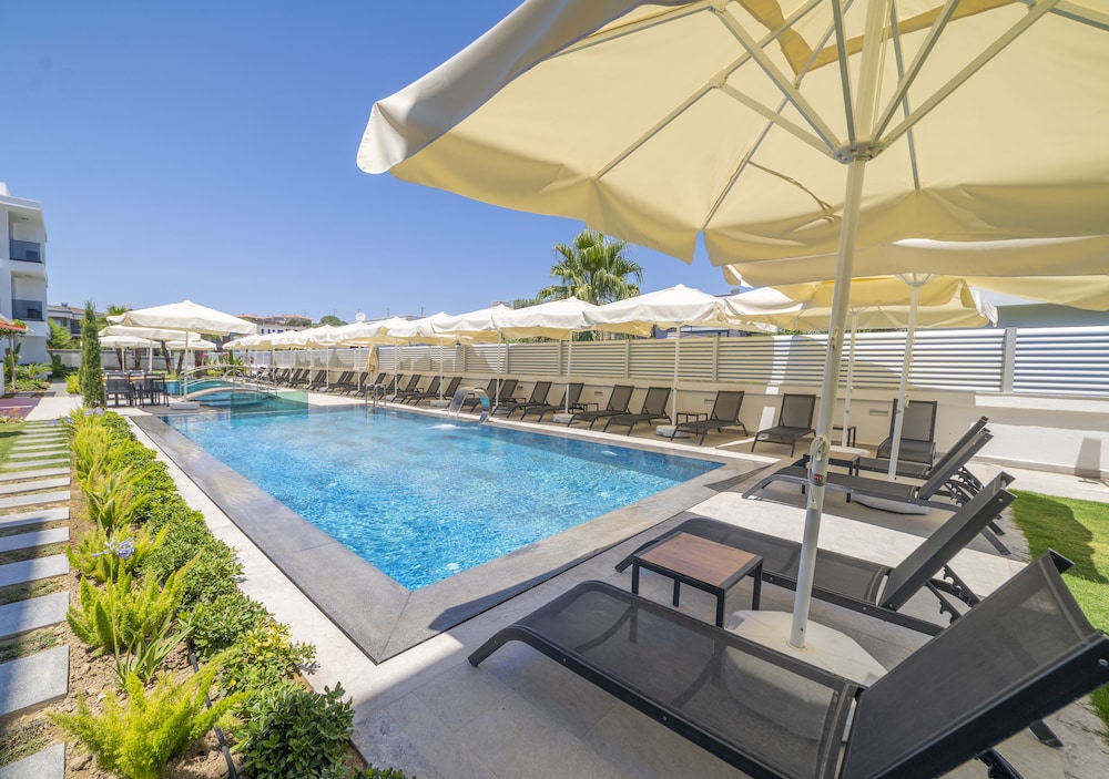 Selluka Boutique Hotel 39/48