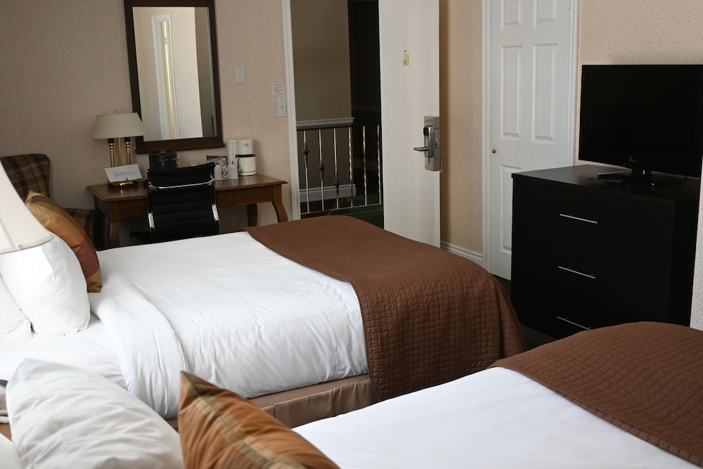 Gananoque Inn Spa 28/66