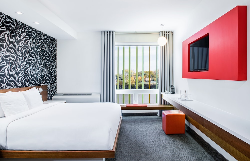 Mere Hotel 9/44