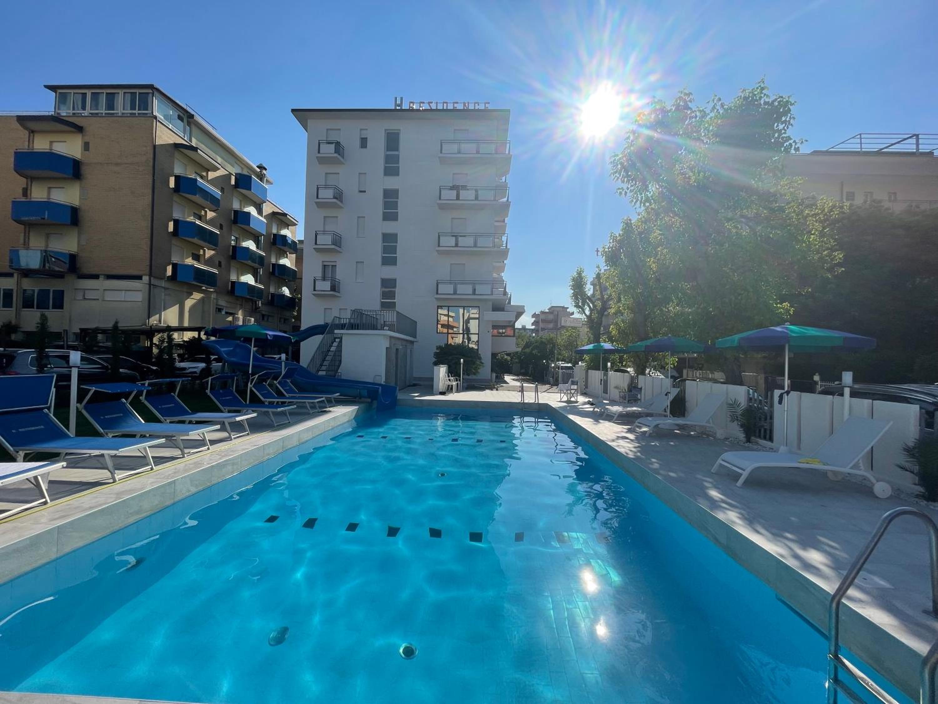 Club Hotel Residence 29/30