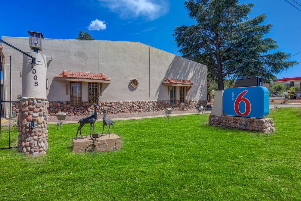 Motel6 Payson, AZ 52/60