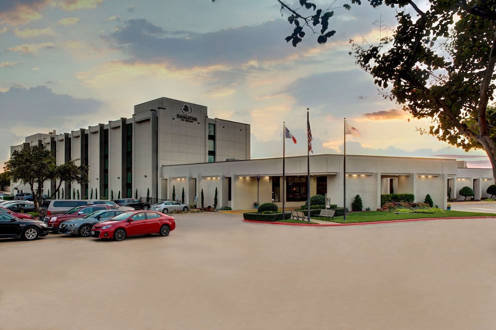 Doubletree By Hilton Hotel Arlington Dfw South in ARLINGTON - TX
