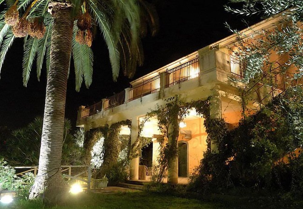 Antico Borgo 43/50