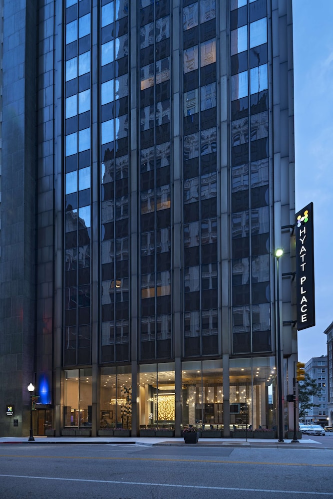 Hyatt Place Tulsa Downtown 4/74