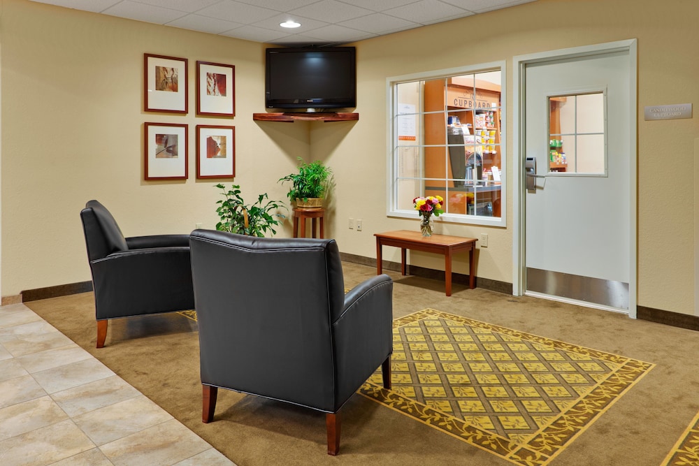 Candlewood Suites Hazleton 26/46