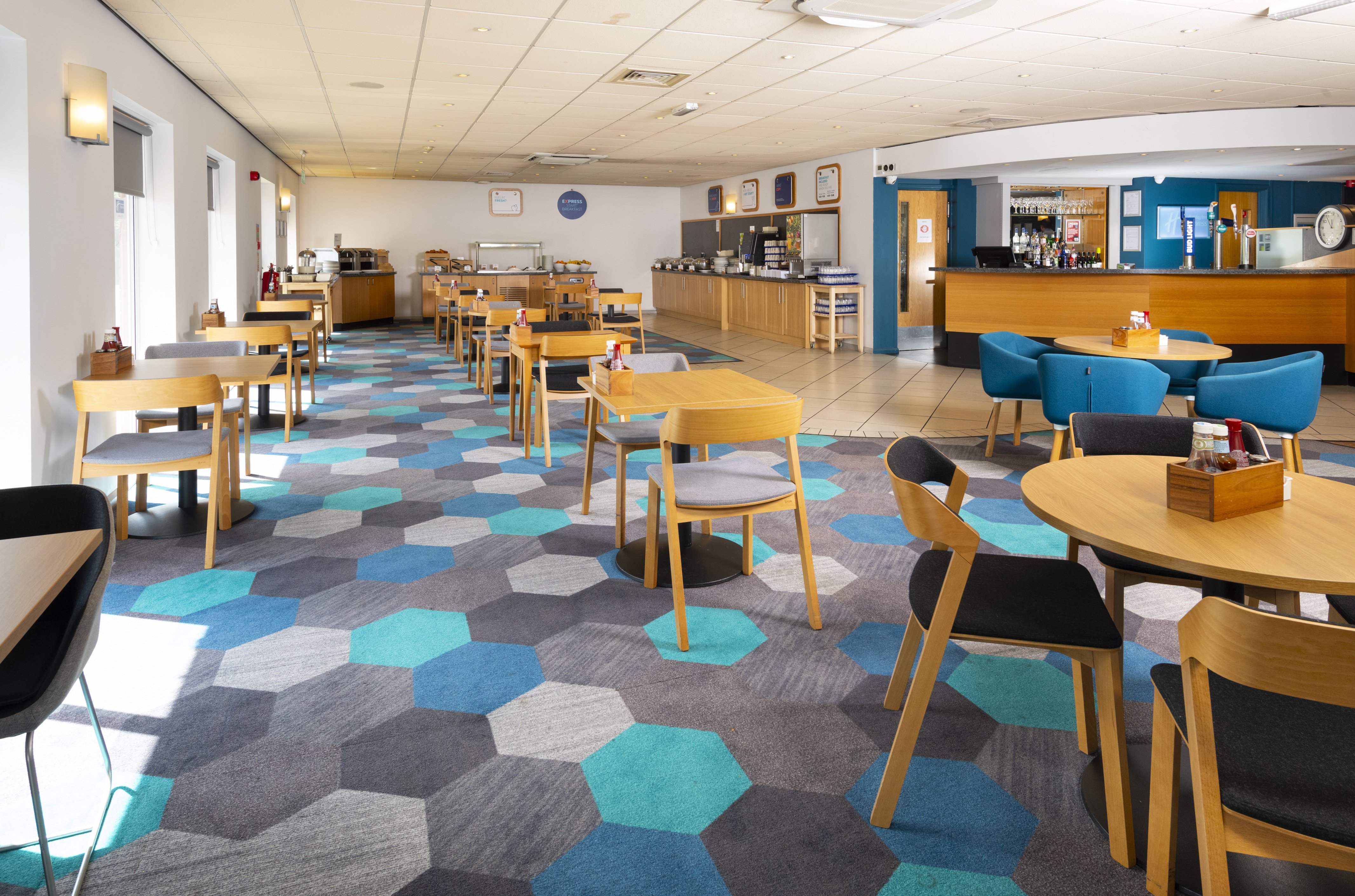 Holiday Inn Express Gloucester South 20/24