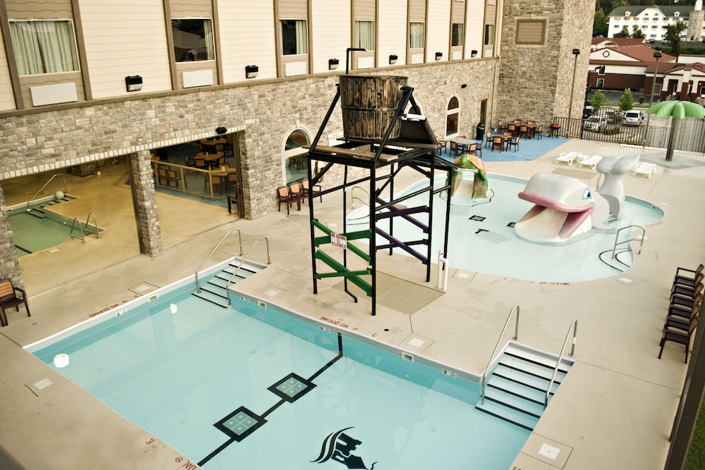 Branson Waterpark Hotel 5/53