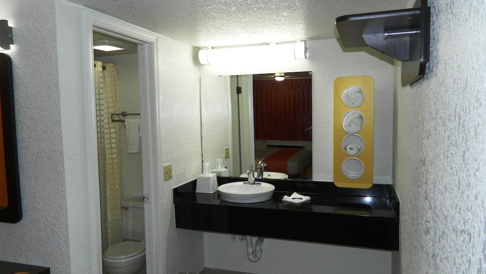 Motel6 Oklahoma City, OK - Airport East 45/46