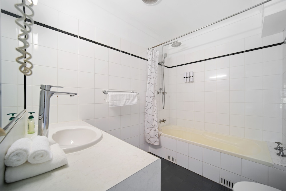 Golf Place Inn 46/50