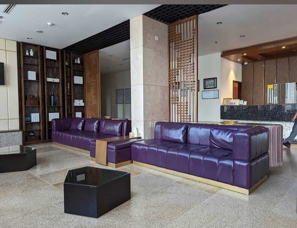 OCEAN PARADISE HOTEL AND RESORT 33/54