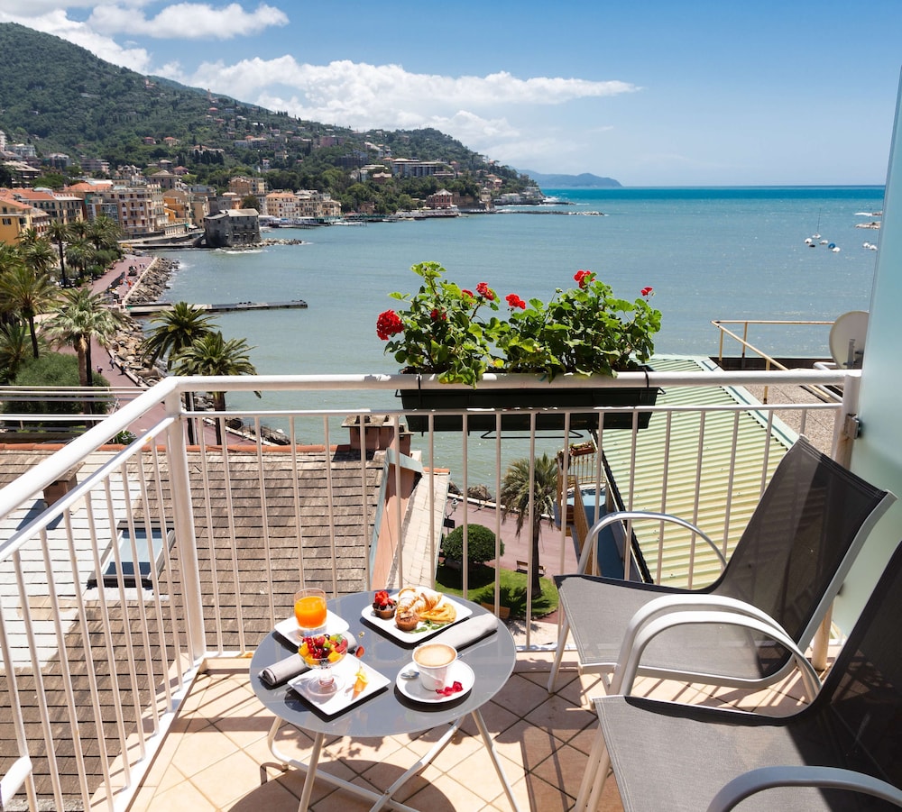 Best Western Plus Tigullio Royal Hotel 58/64