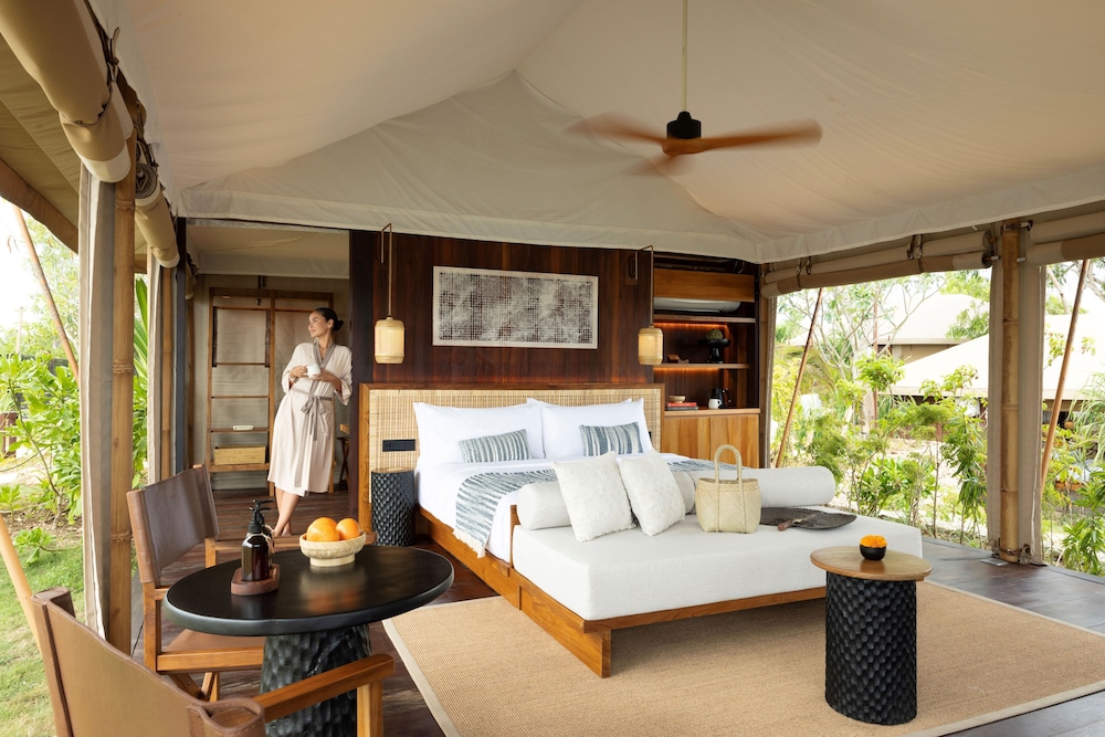 ARNA Suites and Ocean Lounge 9/46