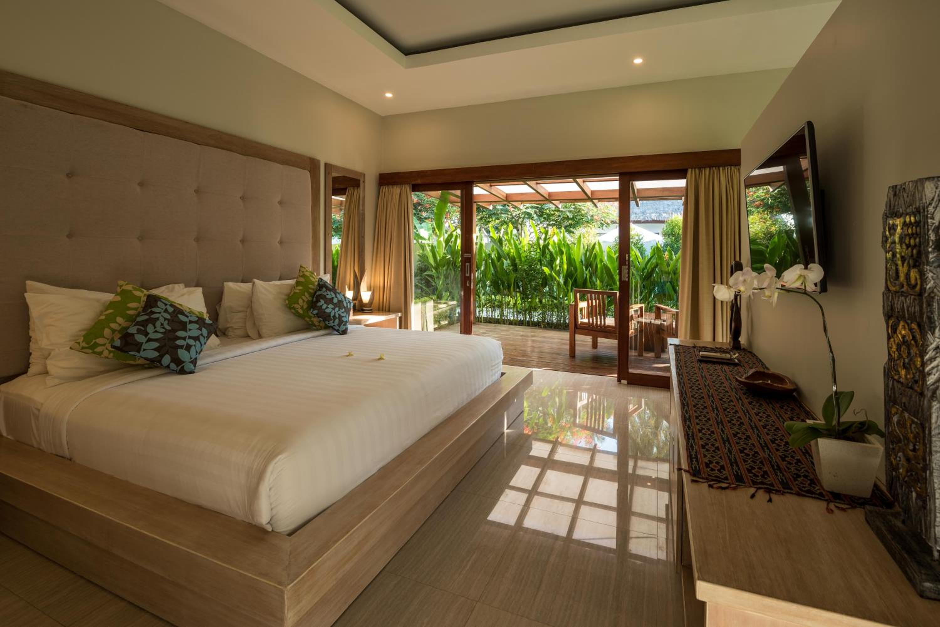 Garden, Executive, Suite