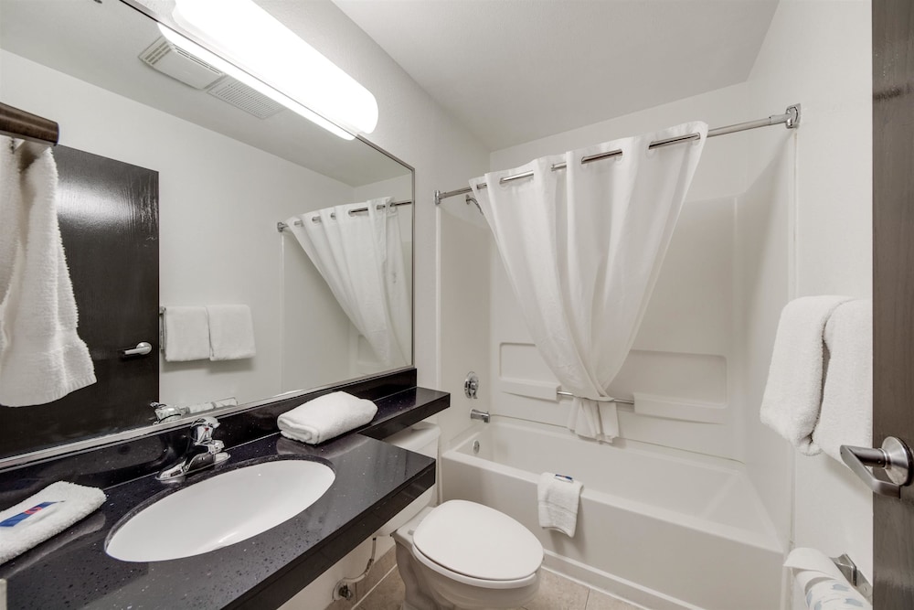 Motel6 McAllen, TX - East 17/60
