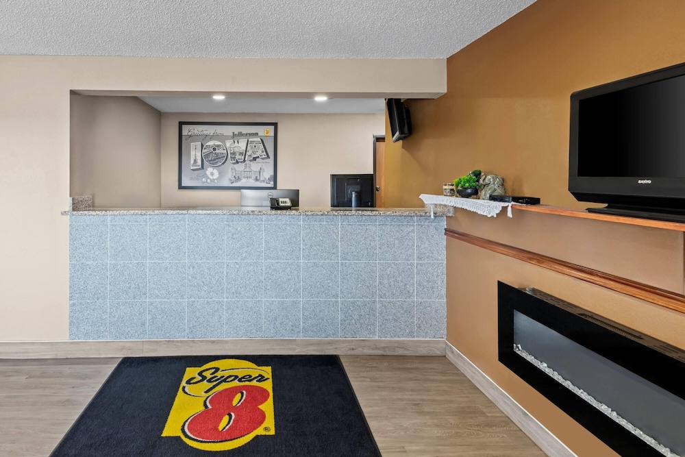 Super 8 by Wyndham Jefferson 3/42
