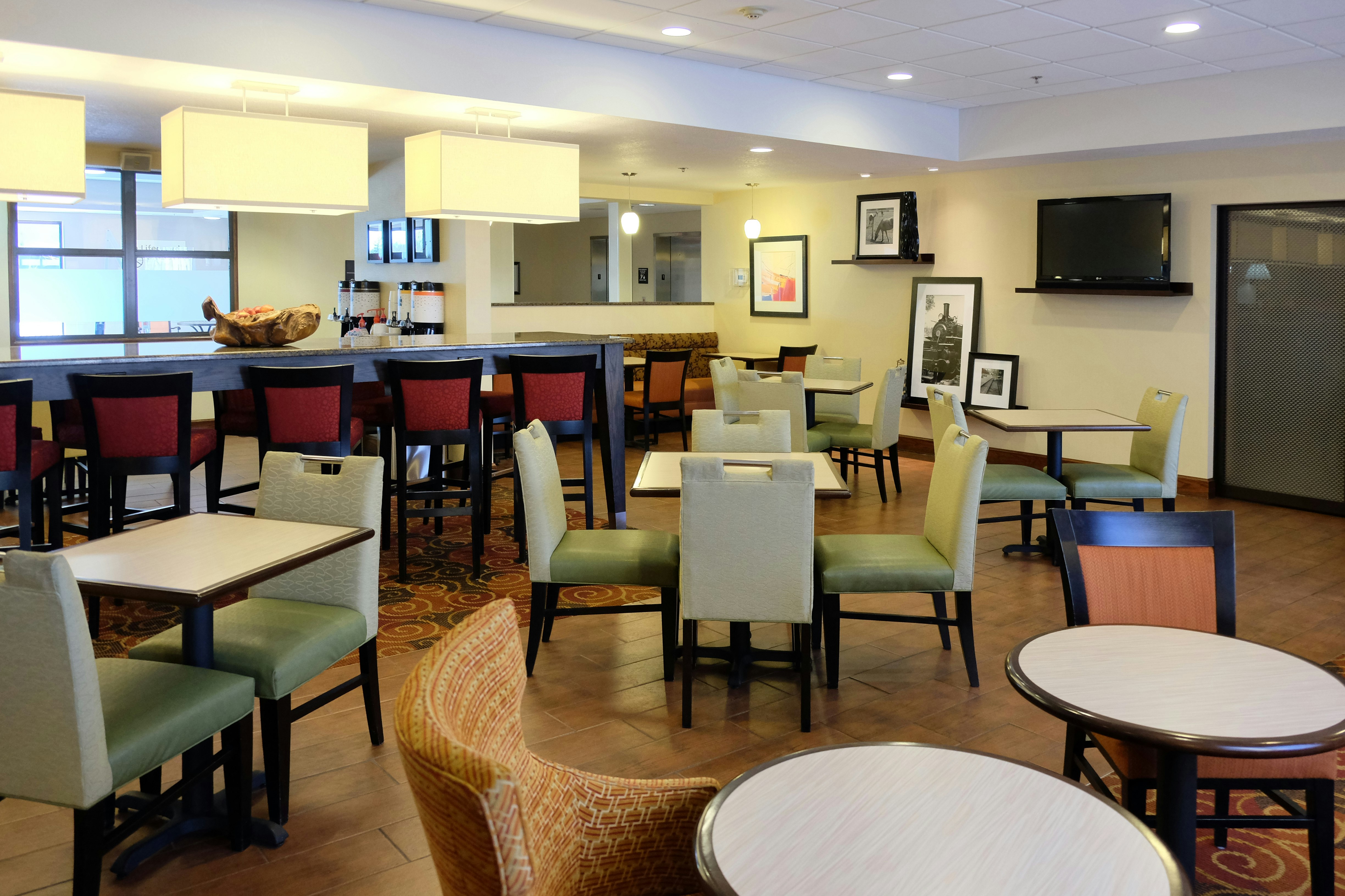 Hampton Inn Lima 54/73