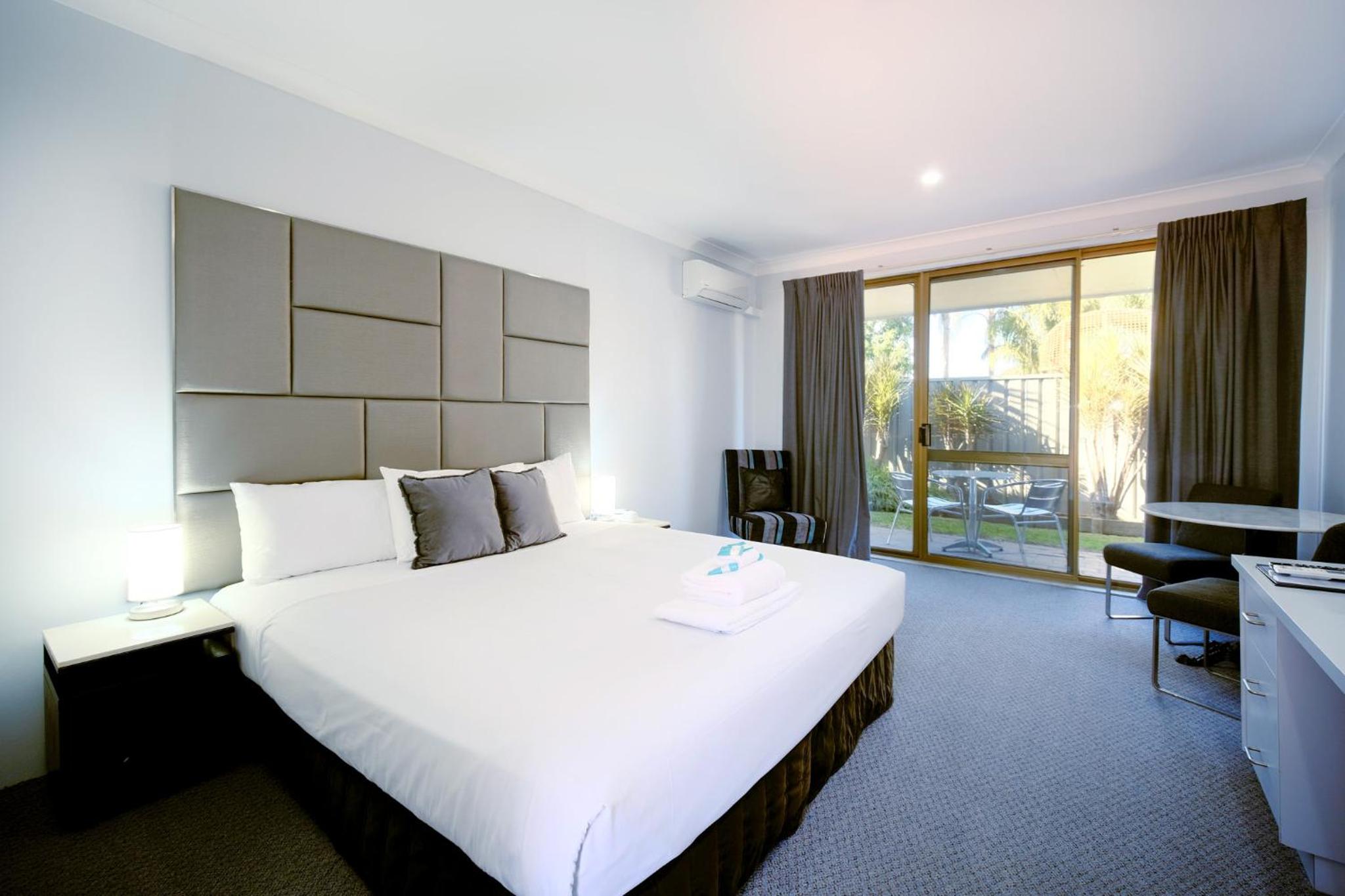 Standard, King Bed
