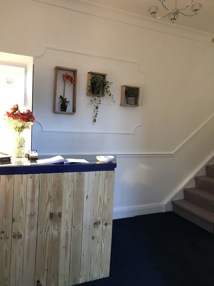 The Millbrook B & B 4/50