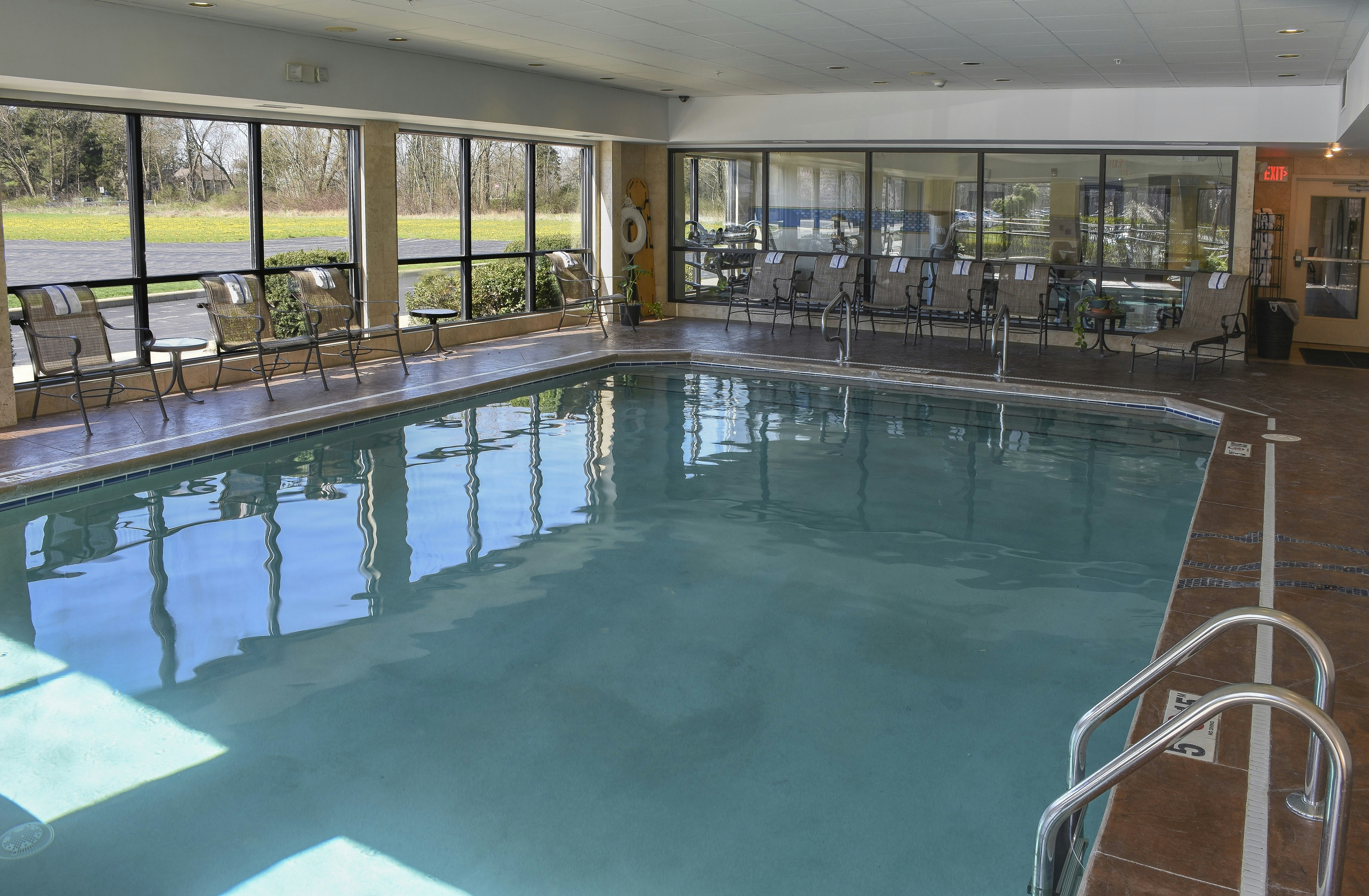 Hampton Inn & Suites Youngstown - Canfield 17/39