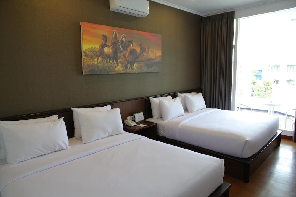 SAMARA RESORT 24/72