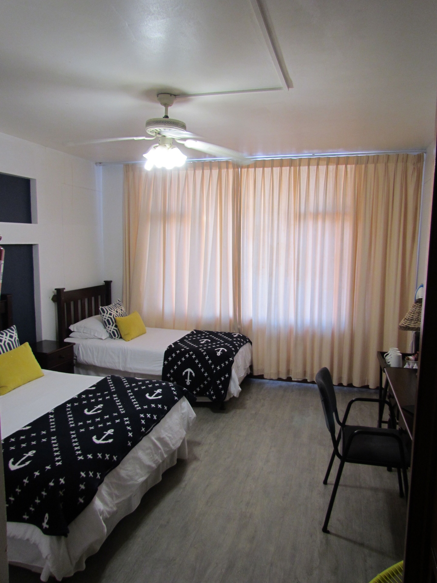 Room, Triple, 1 Double and 1 Single Bed