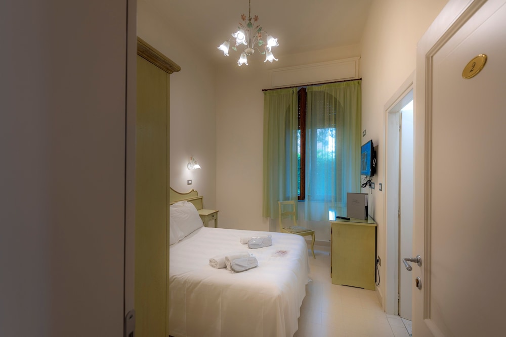 Hotel Villa Elda 18/65