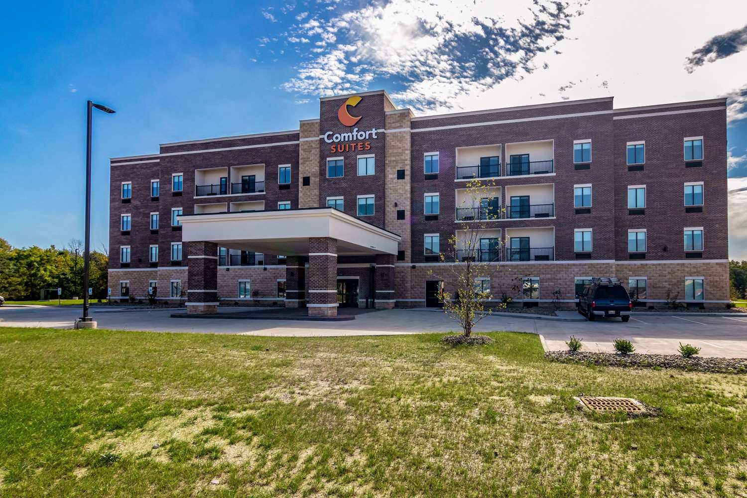 Comfort Suites Brunswick Town Center 2/19