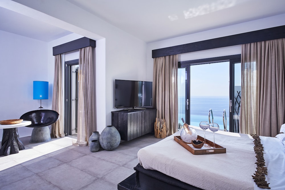 Myconian Utopia Relais & Chateaux 18/66