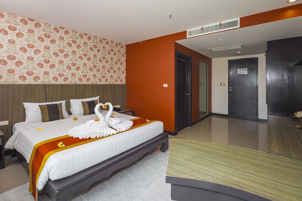 MALIN PATONG HOTEL 26/58