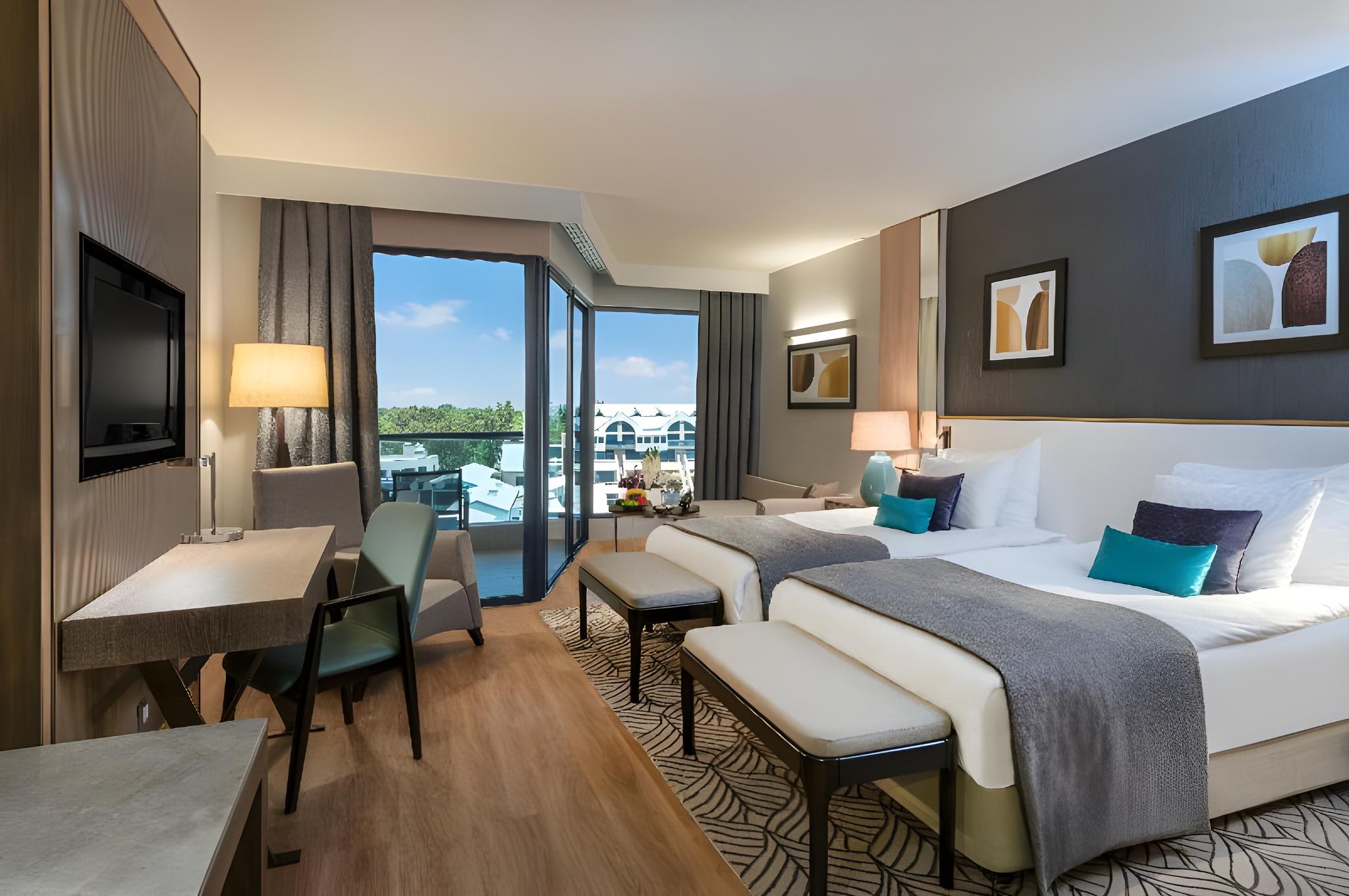 Room, 2 Double Beds, Land View