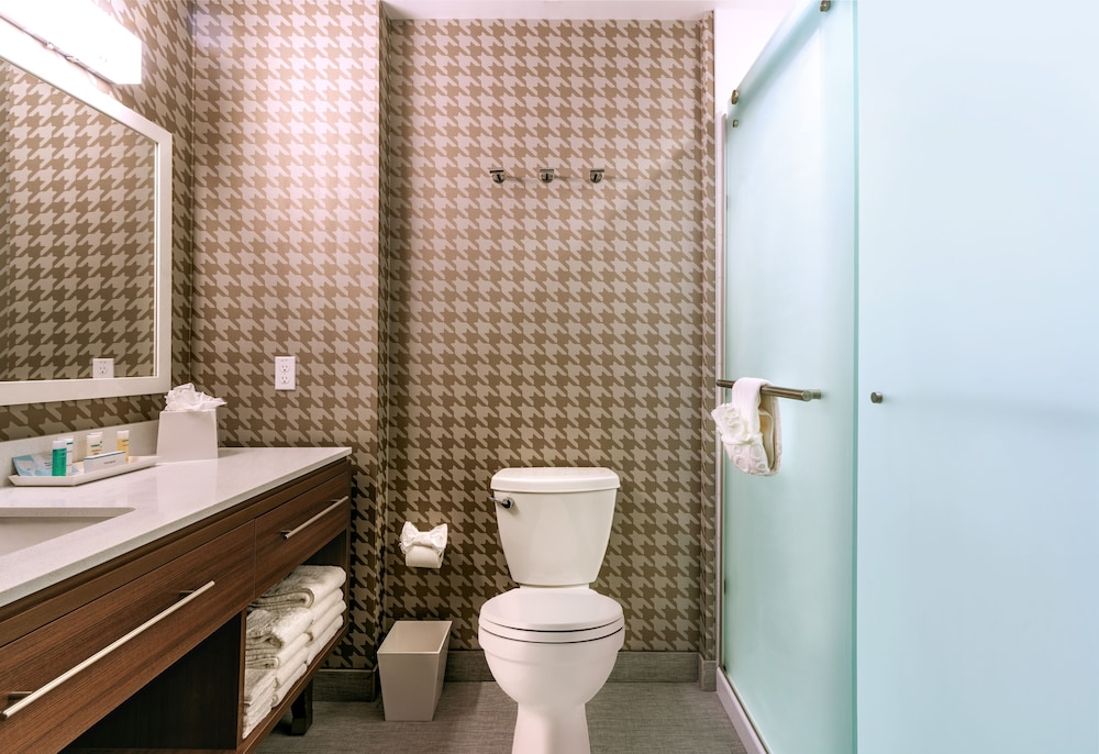 Home2 Suites by Hilton Riverside March Air Force Base 7/31