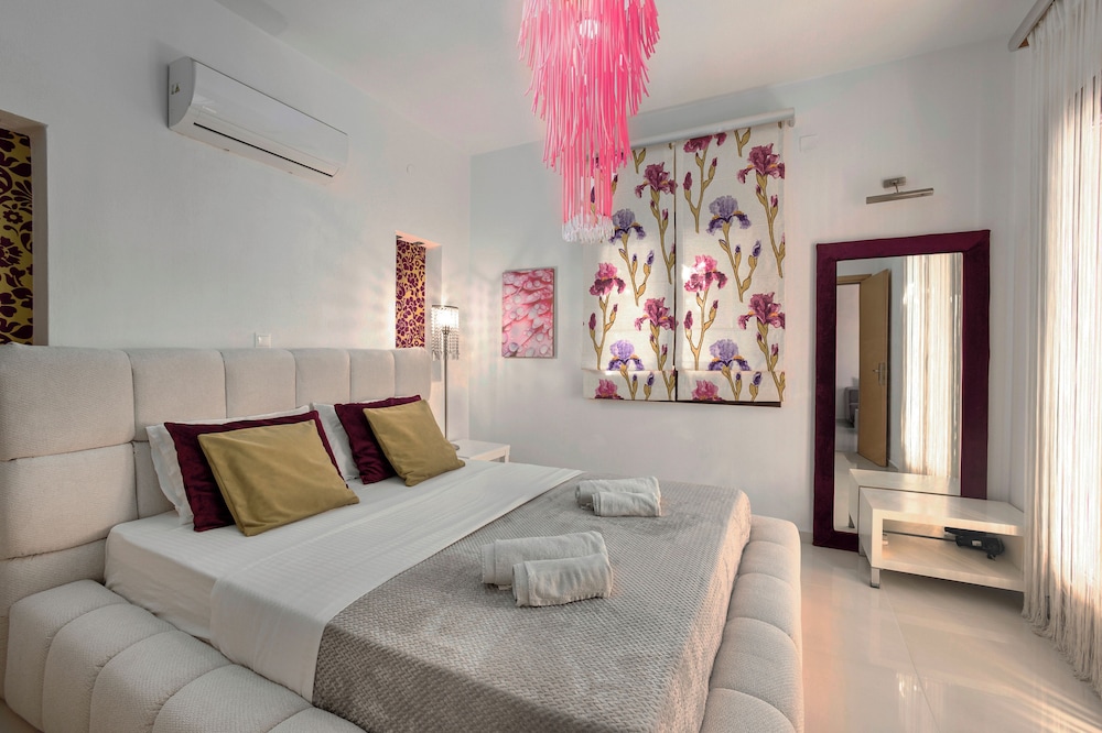 Skiathos Garden Cottages 16/49