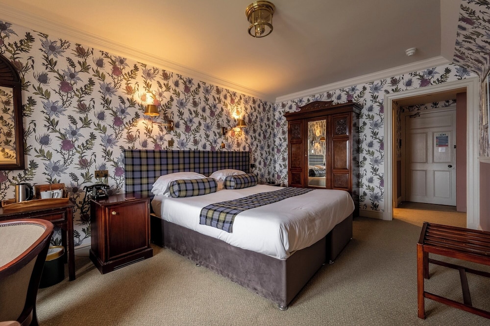 BUNCHREW HOUSE HOTEL 7/30