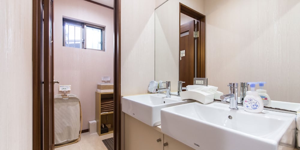 Guest House Na-No-Hana - Hostel Caters To Women 13/15