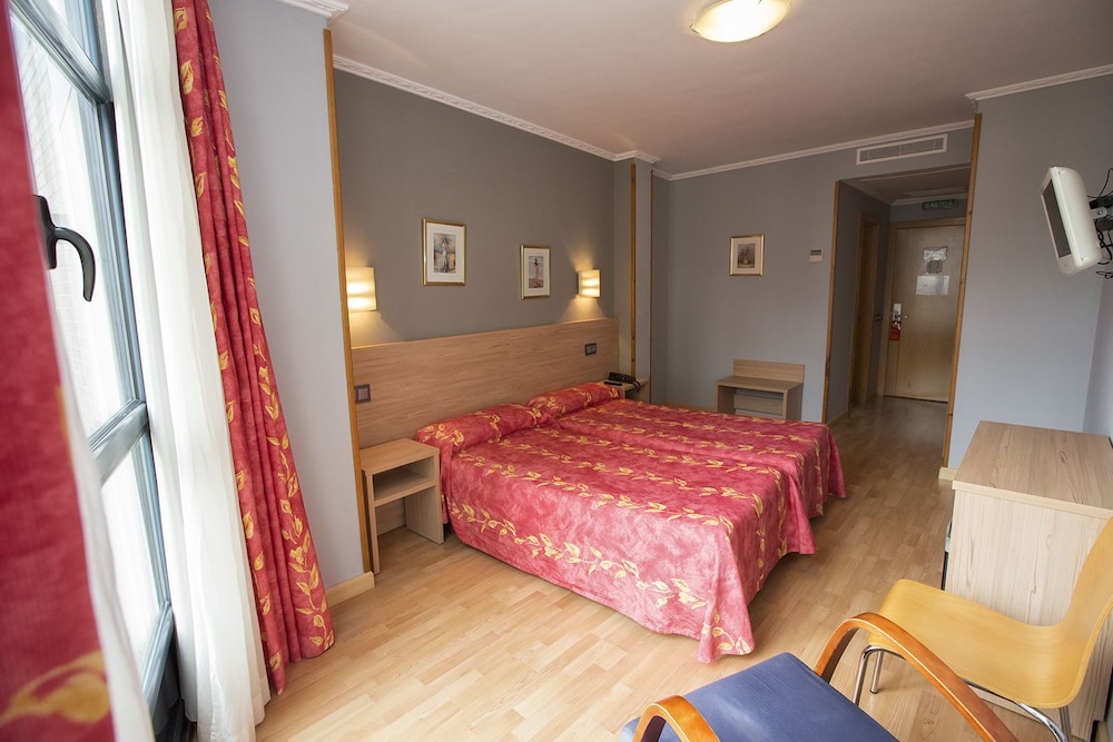 Hotel Don Manuel 18/52