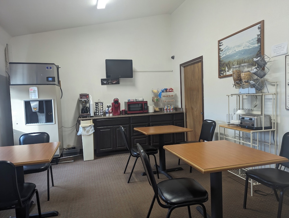 Western Inn 18/25