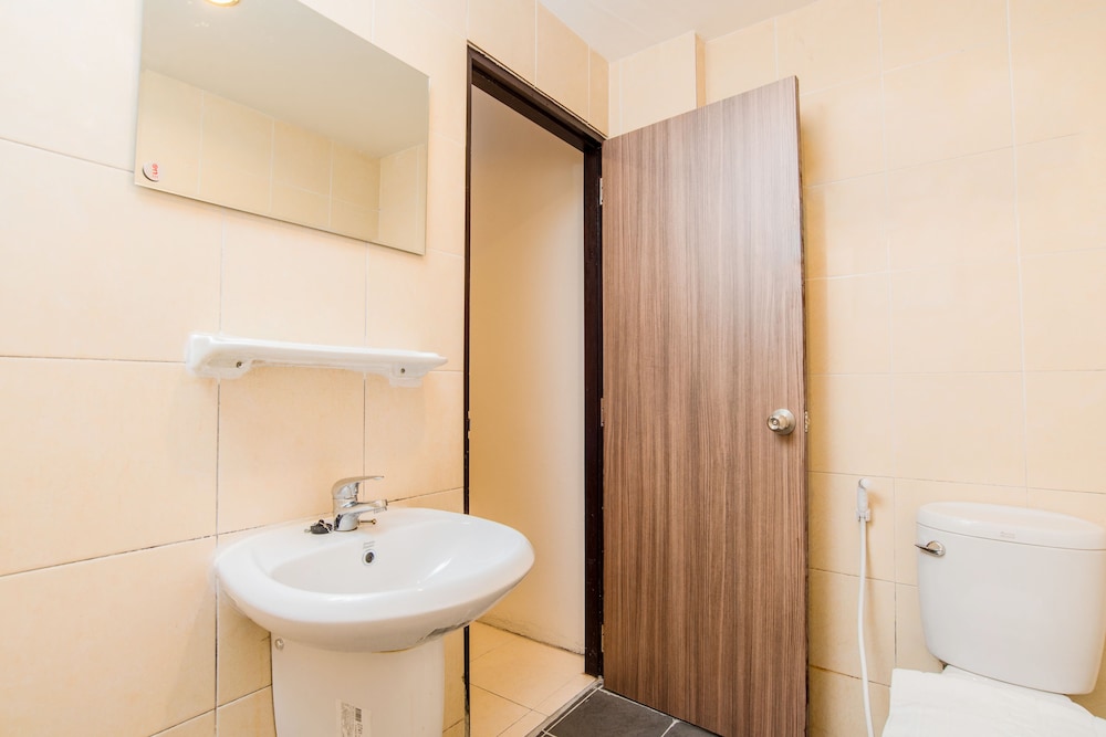 B2 Airport Boutique & Budget Hotel 13/39