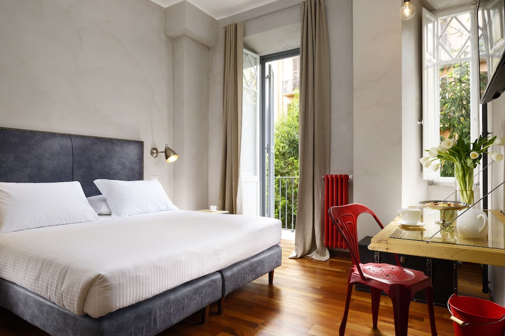 SUPERIOR, DOUBLE BED