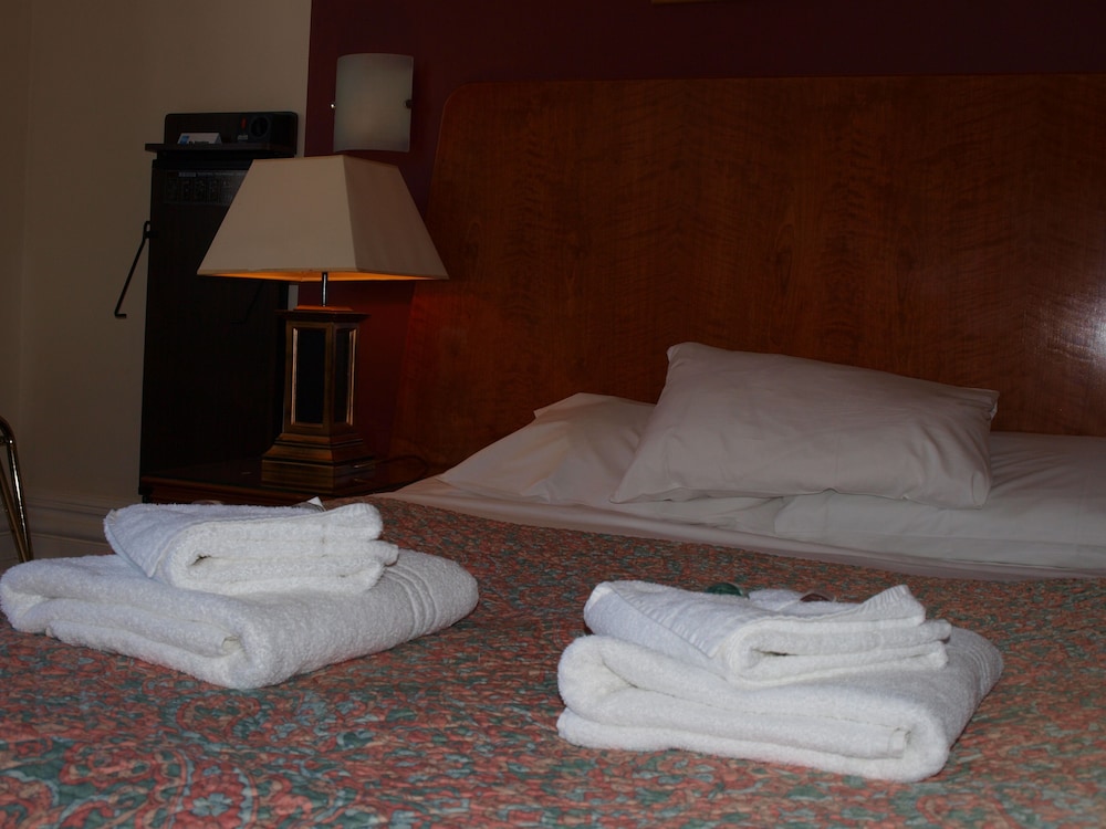 The Beach Hotel 21/48