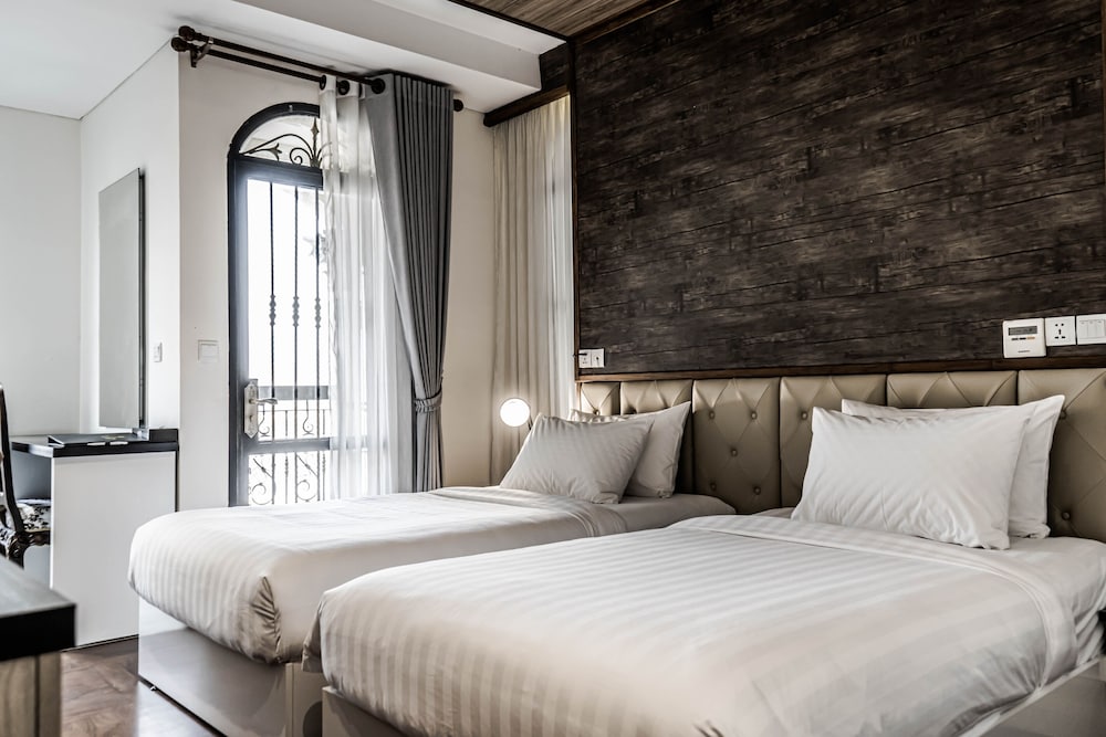 LCS Hotel & Apartment 20/64